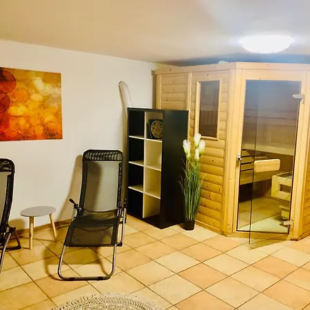 Souterrain Monteurwohnung Mit Sauna Und Garten Apartmán *