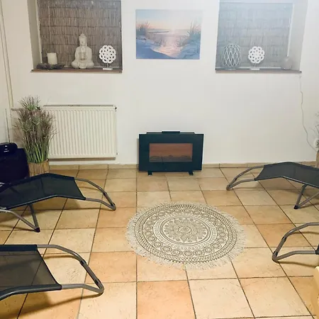 Souterrain Monteurwohnung Mit Sauna Und Garten Apartmán *