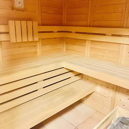 Souterrain Monteurwohnung Mit Sauna Und Garten Apartman