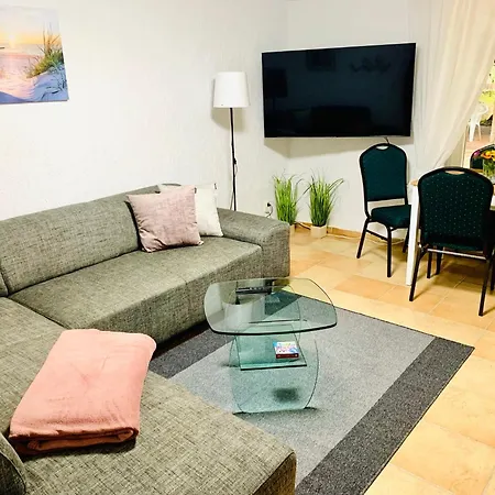 Apartmán Souterrain Monteurwohnung Mit Sauna Und Garten