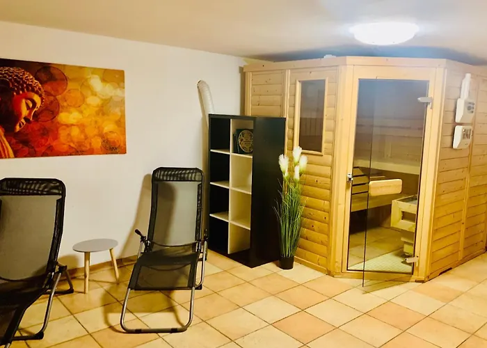 Souterrain Monteurwohnung Mit Sauna Und Garten アパート *
